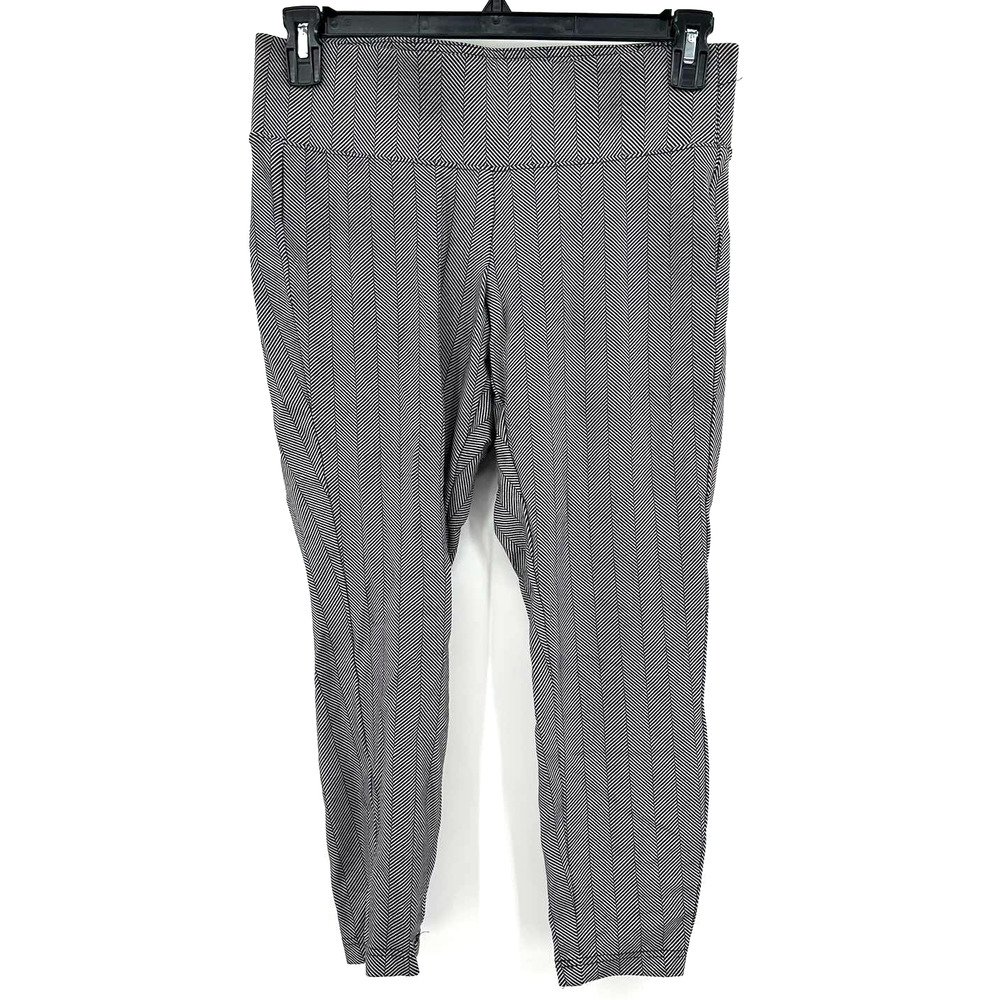 Torrid size 00 medium black white herringbone print leggings elastic waist